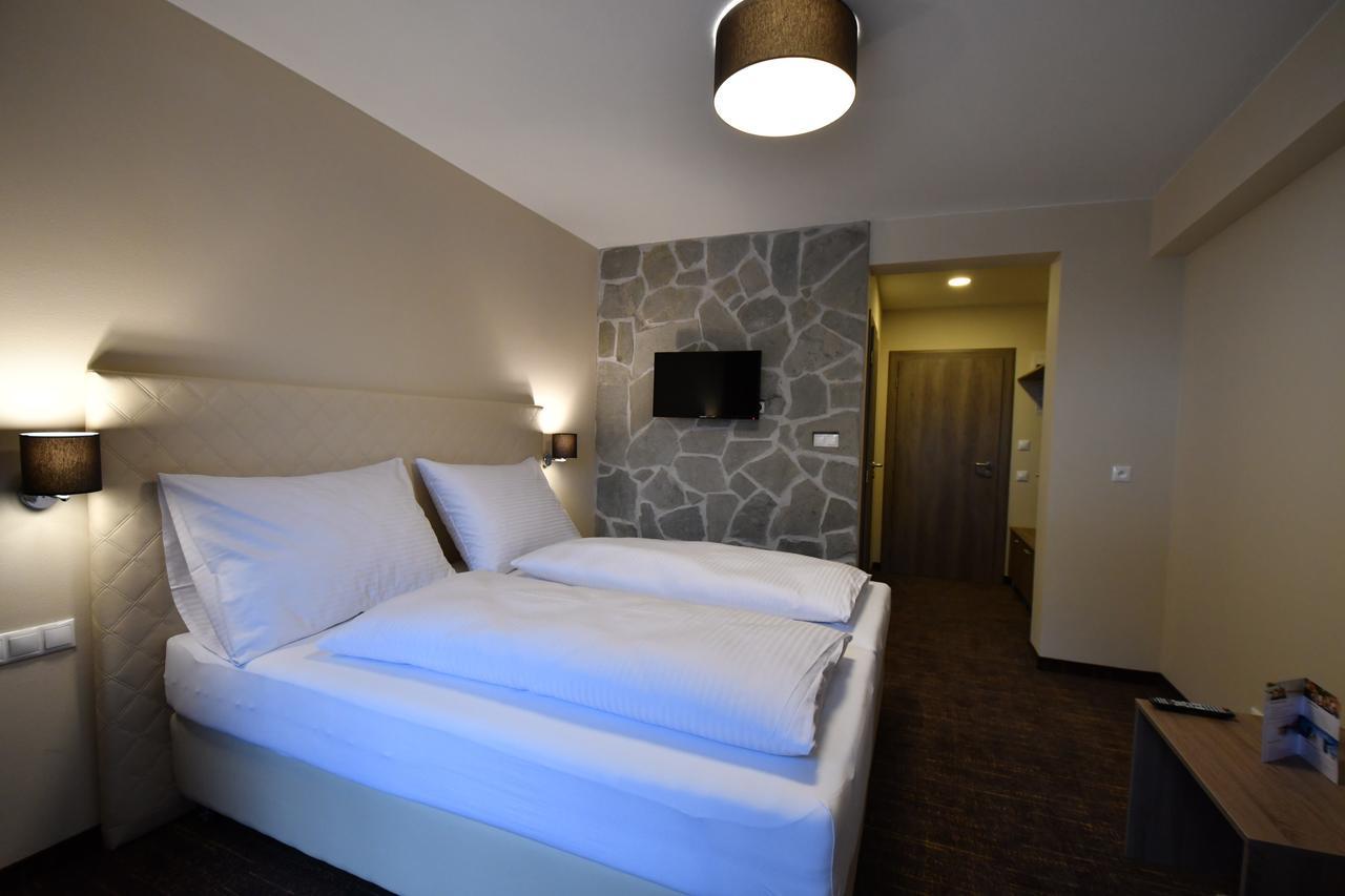 Hotel Studnicky Vernar Экстерьер фото